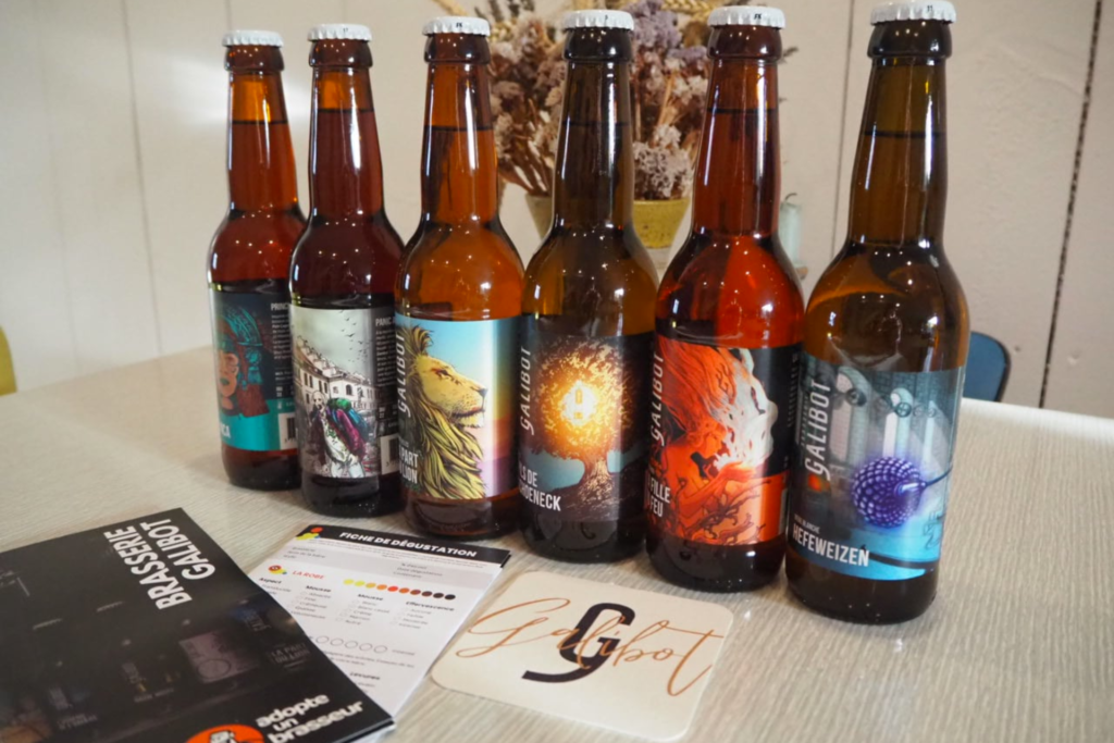 box de 6 bières avec livret explicatif et sous bocks offerts